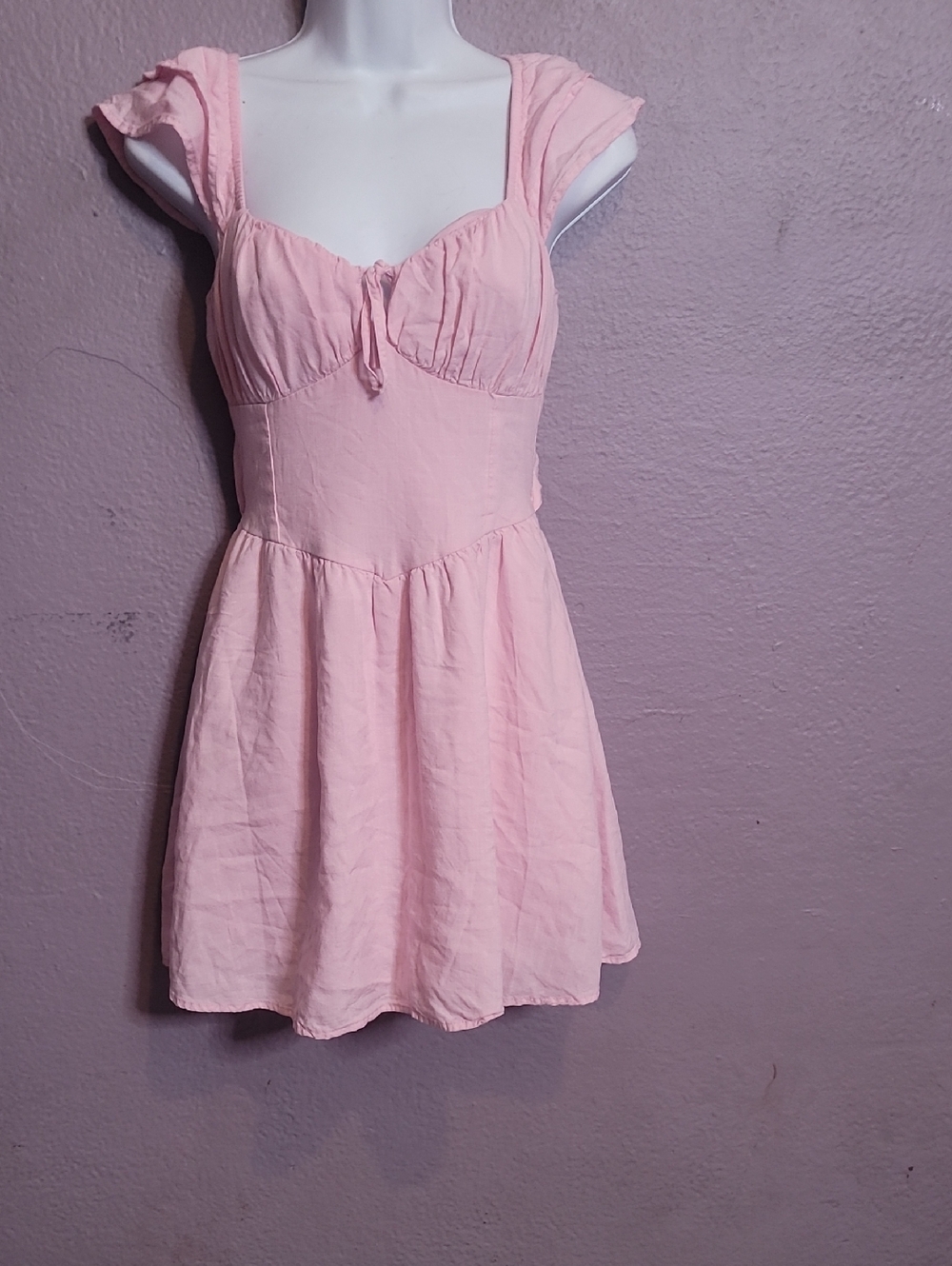 Hollister Light Pink Mini Dress with Sweetheart Neckline